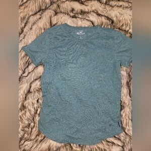 Hollister Men's Teal Short Sleeve Tee